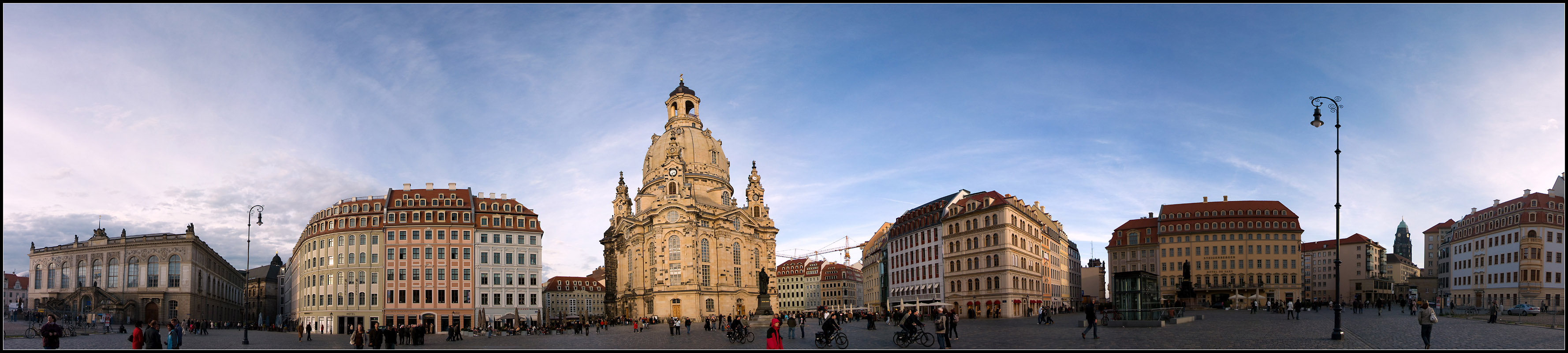 Neumarkt bei sinkender Sonne