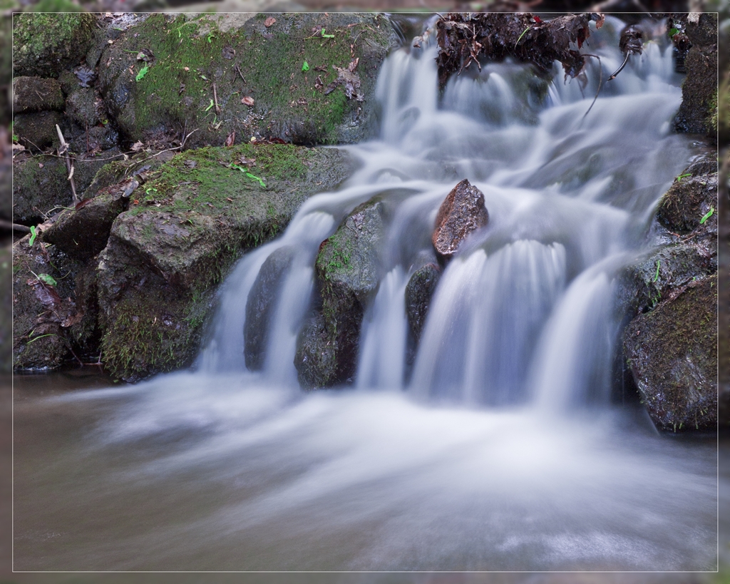 Kleiner Wasserfall