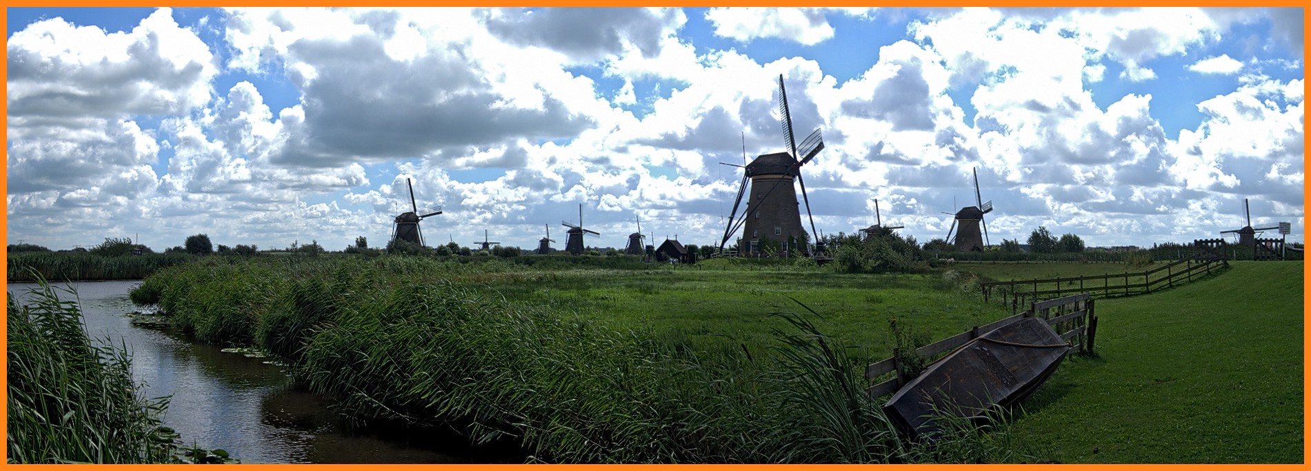 Kinderdijk Pano1