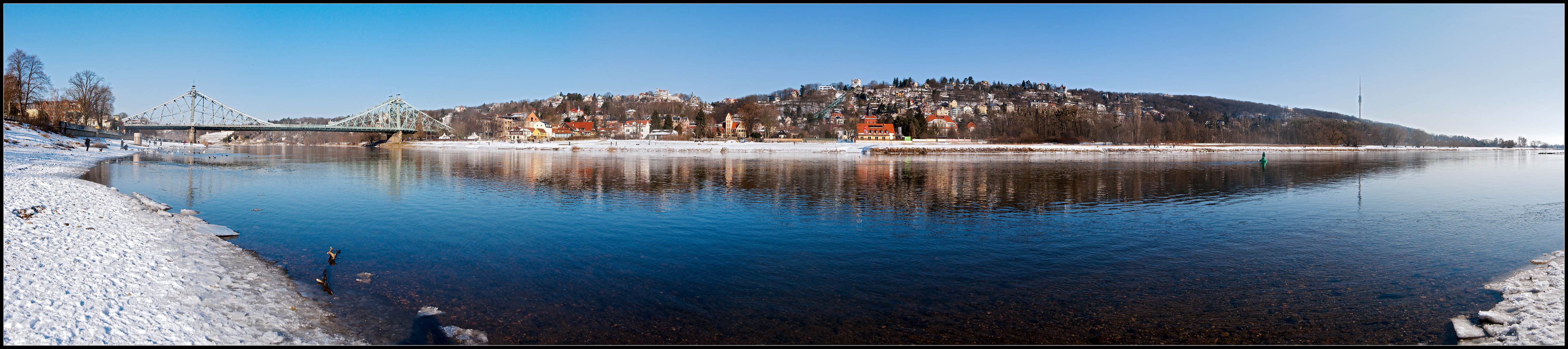 Pano mit Blauen Wunder
