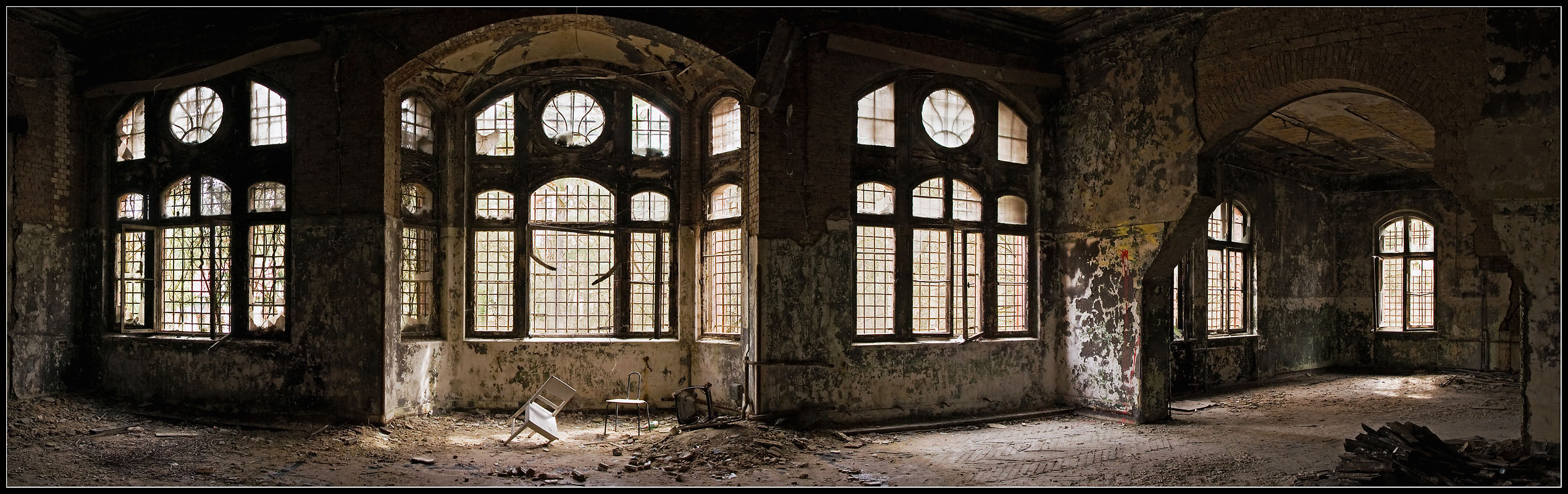 Speisesaal Beelitz mit Brandspuren