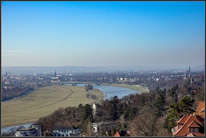 Kurve mit Brücke