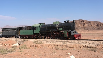 R Auf dem Weg ins Wadi Rum