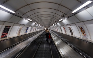 Eine der längsten Rolltreppen